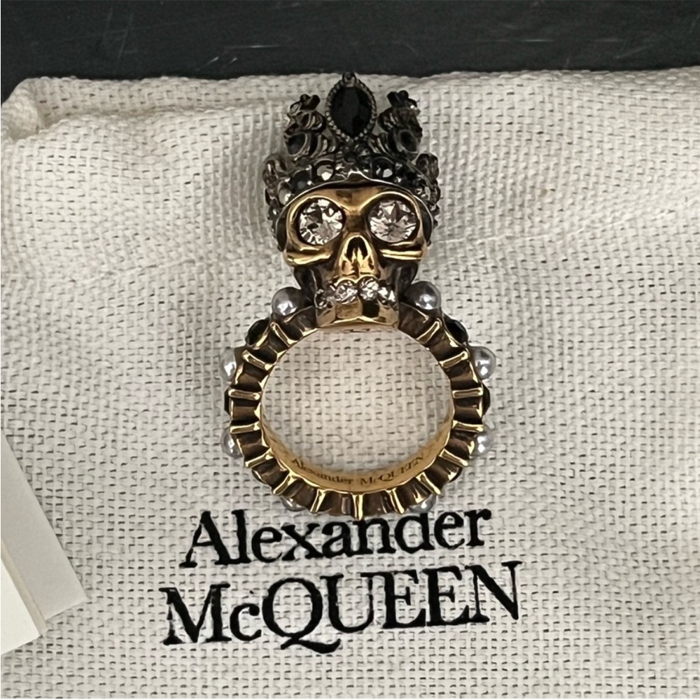 Alexander McQueen Queen Ring